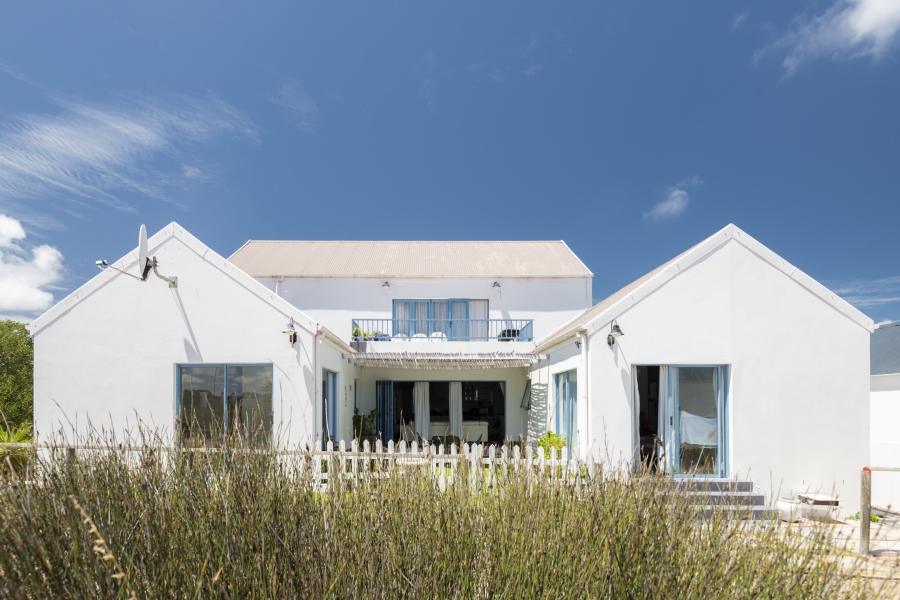 5 Bedroom Property for Sale in Blue Lagoon Western Cape